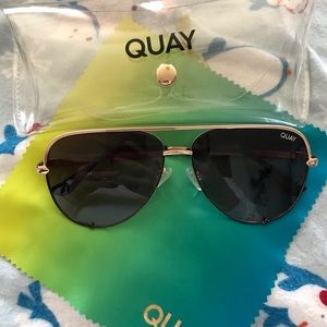 Quay HIGH KEY CONTRAST MINI - GOLD BLACK / BROWN POLARIZED